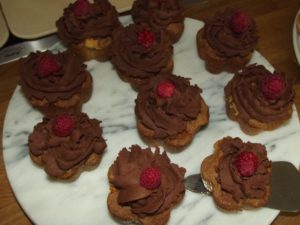 Orangen-Cup-Cakes mit Schoko-Topping (ausnahmsweise komplett nach Rezept)